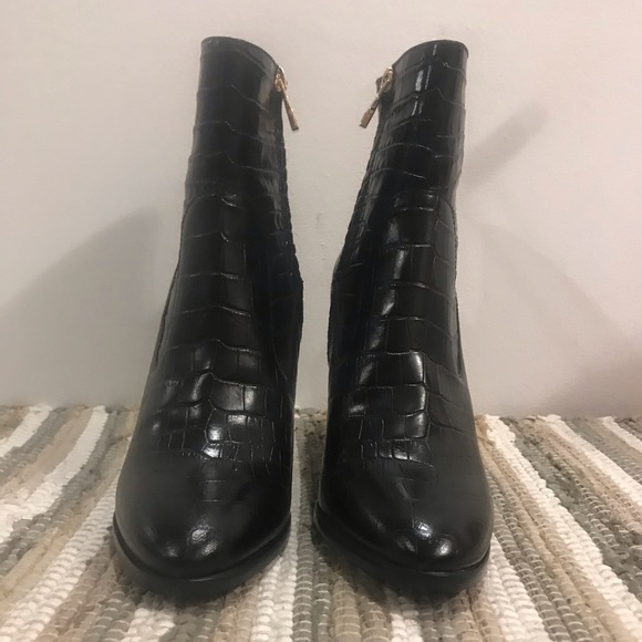 Karen Millen black leather embossed ankle boots. Size 7.5. NWT. - Picture 10 of 13